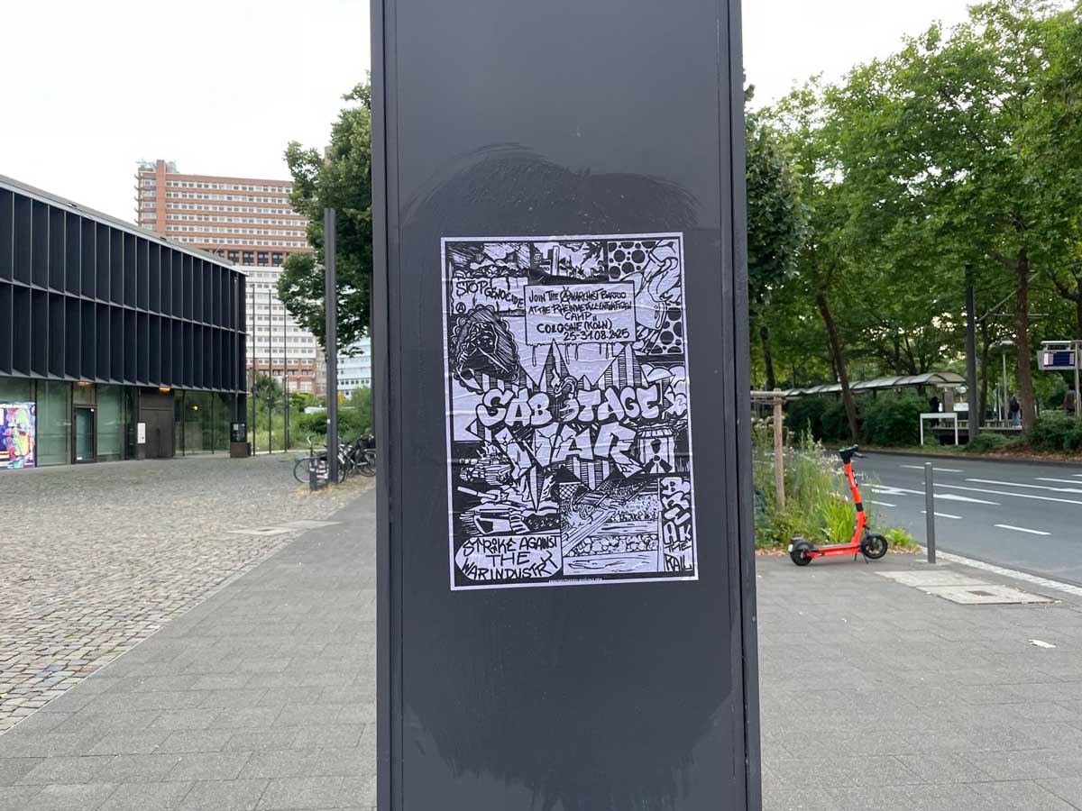 REntwaffnen's tweet image. Auch das "Anarchist Barrio" hat in Köln mit der Mobi zum #RheinmetallEntwaffnen-Camp begonnen.
Hier berichten sie über das erste offene Treffen und eine Plakatierung; und warum sie gemeinsam nach #Köln mobilisieren:
de.indymedia.org/node/526091