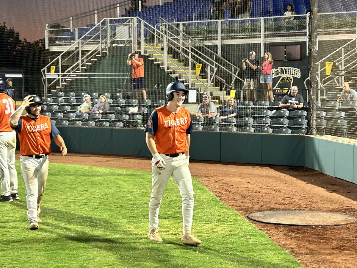 CA Tigers (@ca_tigers1) on Twitter photo Tigers bounce back from a 6-7 loss to the Cal State Peloteros and defeat the Marysville Giants 20-0.  <a href="/Charlie1711/">Charlie Malton</a> had a cycle tonight and more video will follow of that footage. Here are some of tonight’s top performers (the whole team deserves credit):
<a href="/Charlie1711/">Charlie Malton</a> Tigers bounce back from a 6-7 loss to the Cal State Peloteros and defeat the Marysville Giants 20-0.  <a href="/Charlie1711/">Charlie Malton</a> had a cycle tonight and more video will follow of that footage. Here are some of tonight’s top performers (the whole team deserves credit):
<a href="/Charlie1711/">Charlie Malton</a>