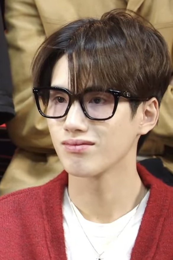 phu_as_samoyed's tweet image. 👓
#PHUTATCHAI