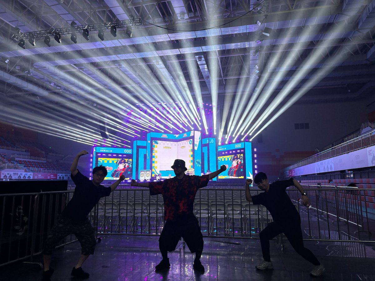 myosuke's tweet image. 会場デカ！！！！！