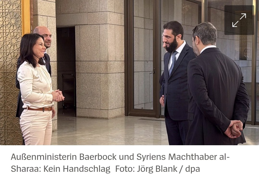 Der Islamist Al-Julani und seine islamistischen Terrortruppen schlachten in #Syrien drusische Minderheiten ab, weitestgehend ignoriert vom ÖRR. Das ist der Al-Julani, zu dem #Baerbock gleich nach seiner Machtübernahme mit deutschen Steuergeldern gereist ist! #Drusen #Israel