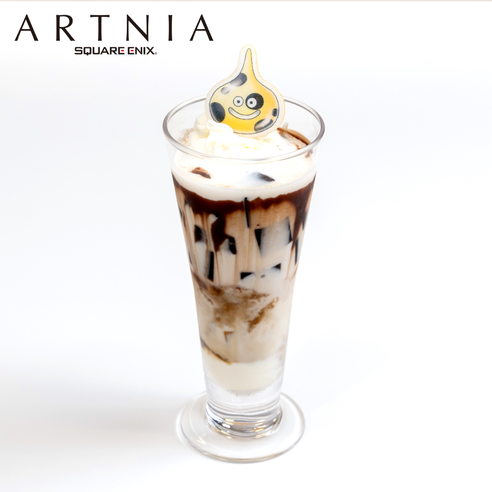 SQEX_MD_GOODS's tweet image. ☕純喫茶スライムへようこそ☕
8/1から #ARTNIA と #ルイーダの酒場 で純喫茶スライムをテーマにした新たなカフェメニューが登場!
ARTNIAのメニューをご紹介🍽
●はぐレモンのオムライス
●バブルスライムのクリームソーダ
●ぶちスライムのミルクコーヒーゼリー…
