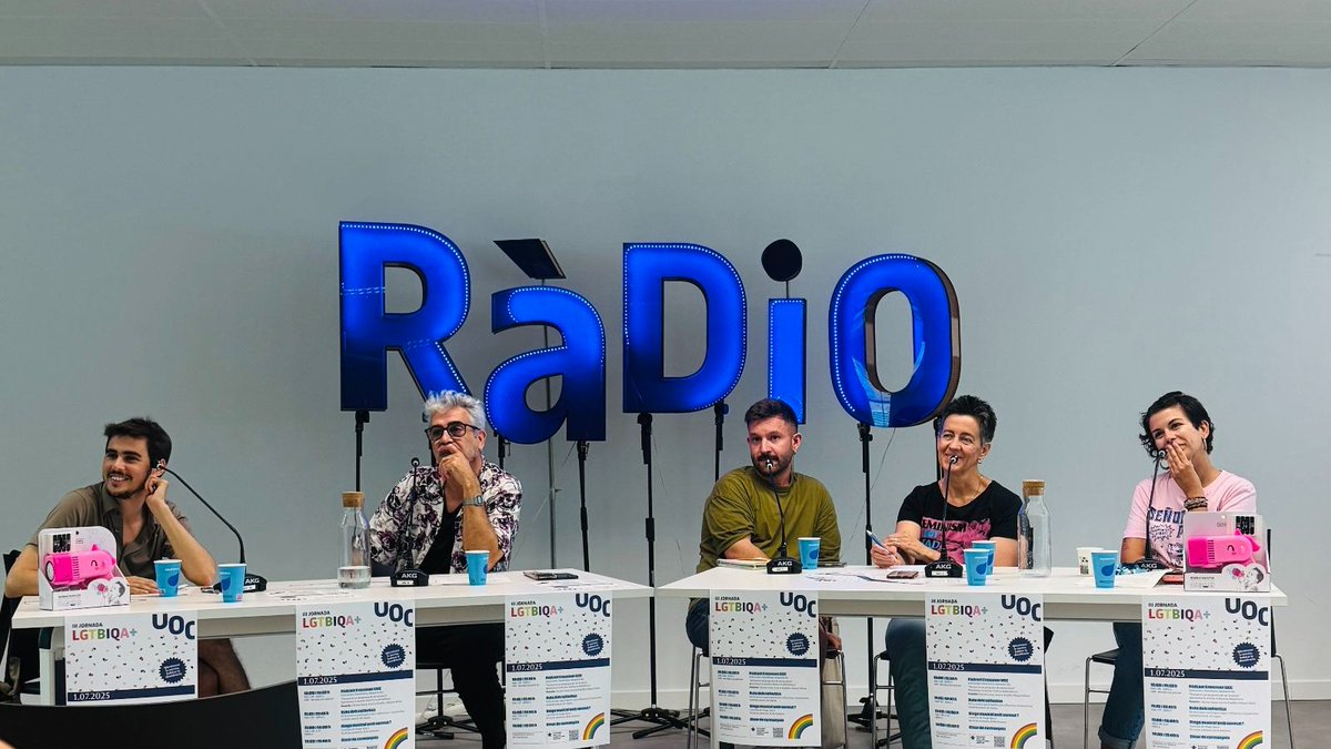Unitat d'Igualtat (@uocigualtat) on Twitter photo 🎙️ Nou episodi d’#UniCorners, el pòdcast de la <a href="/UOCuniversitat/">UOCuniversitat</a> des dels marges!🦄🎓
🌈 Una conversa potent i tendra entre @ChristoCasas_, @gratrugra i @miquelmisse
🧨 Parlem de política identitària,reptes del moviment LGTBIQA+ i preguntes incòmodes
🔗open.spotify.com/episode/30XLig… 🎙️ Nou episodi d’#UniCorners, el pòdcast de la <a href="/UOCuniversitat/">UOCuniversitat</a> des dels marges!🦄🎓
🌈 Una conversa potent i tendra entre @ChristoCasas_, @gratrugra i @miquelmisse
🧨 Parlem de política identitària,reptes del moviment LGTBIQA+ i preguntes incòmodes
🔗open.spotify.com/episode/30XLig…