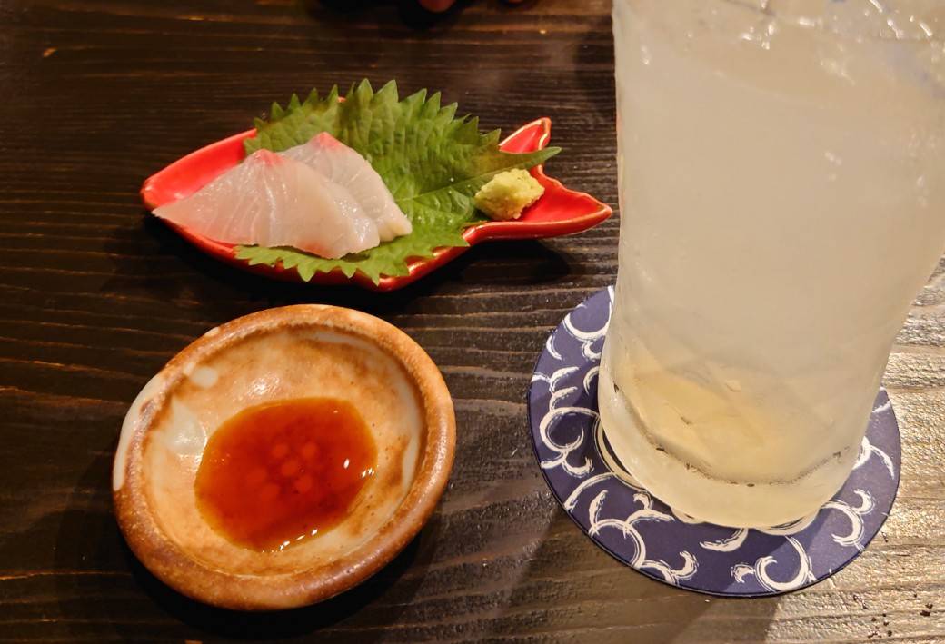 HIDEAWAYSachi's tweet image. 昨夜は月1定例の呑み🍻
今回は天ぷらの美味しいお蕎麦屋さん🍤お通しのヒラマサが神的に美味しかった🐟梅酒も濃厚で美味❤
#江戸天ぷら屋台十六文
#特選梅酒うぐいすとまり鶯とろ