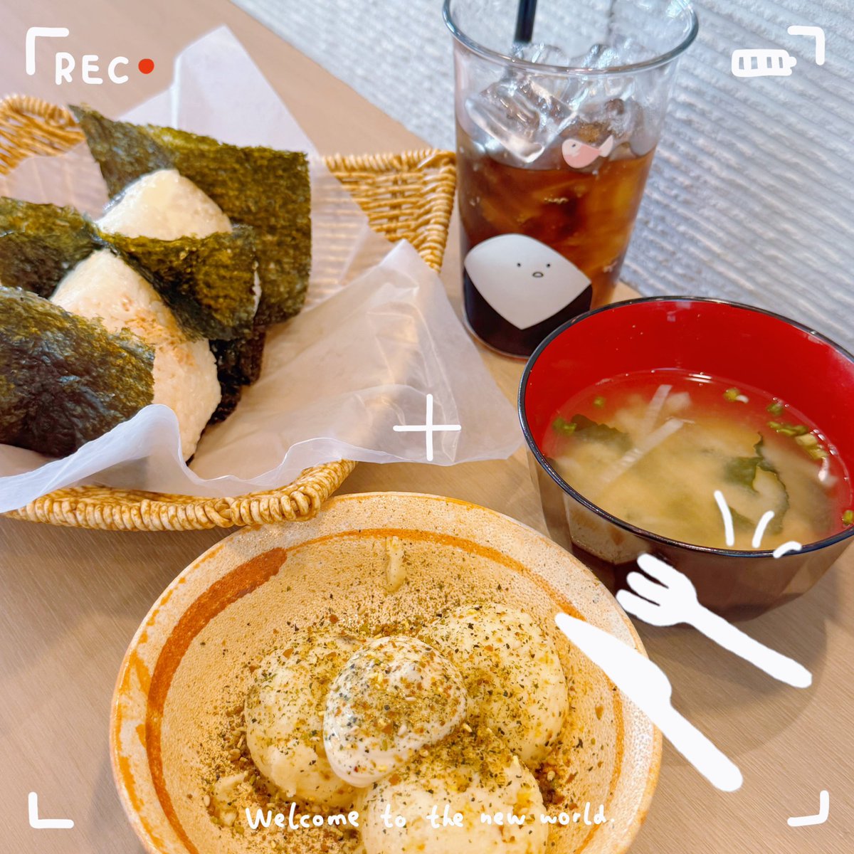 一个人的午餐 🍙
挺好吃的

Ps: 但是我还是很想吃昨晚的草莓🍓大福
#新山  #人妻  #午餐