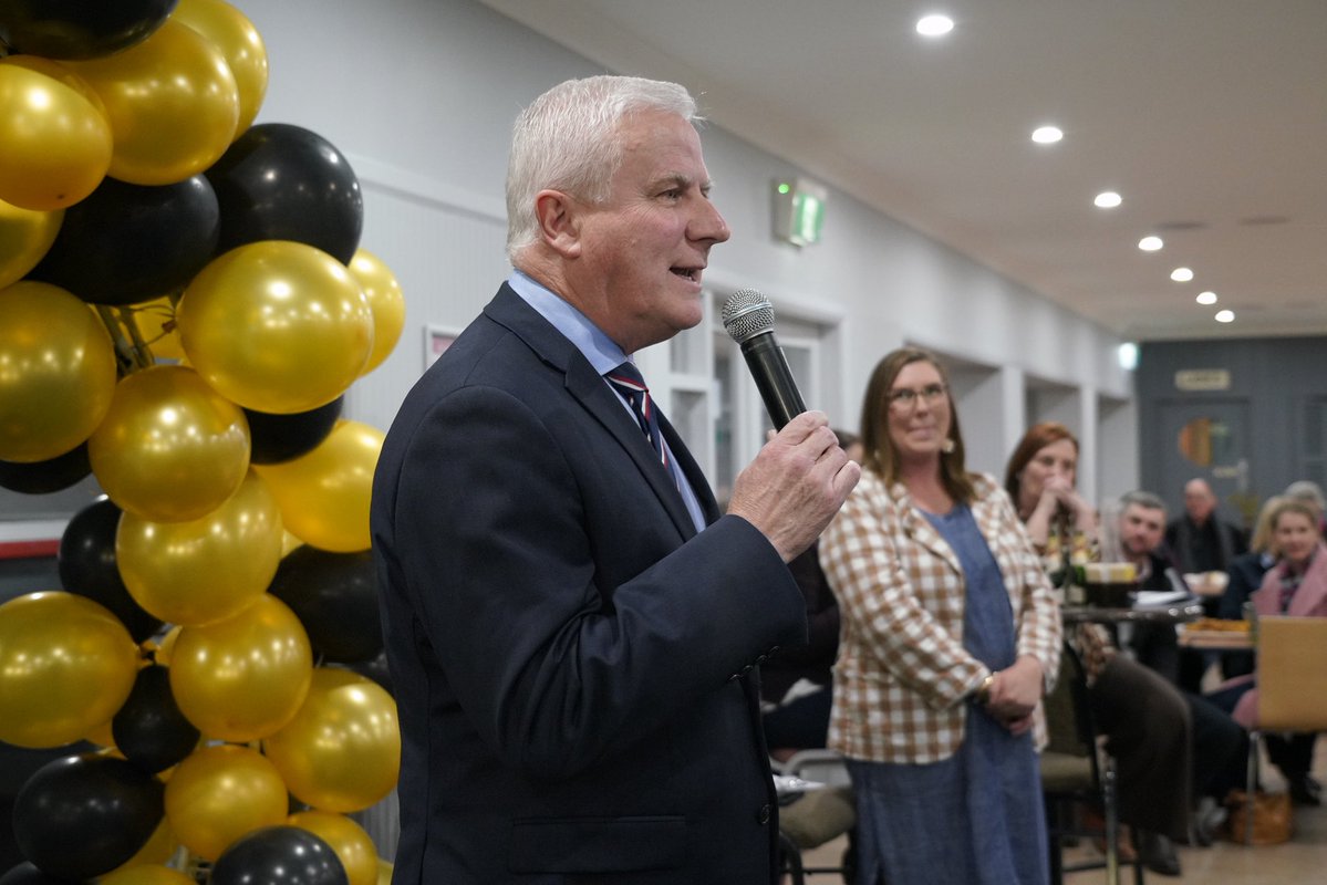 M_McCormackMP's tweet image. Great to visit #Crookwell to celebrate the 200th issue of The Upper Lachlan Gazette. Congrats to the newspaper’s publisher Floyd Davis, editor Tristan Kensit, team of volunteer proofreaders & local advertisers who work tirelessly to keep this community publication thriving.