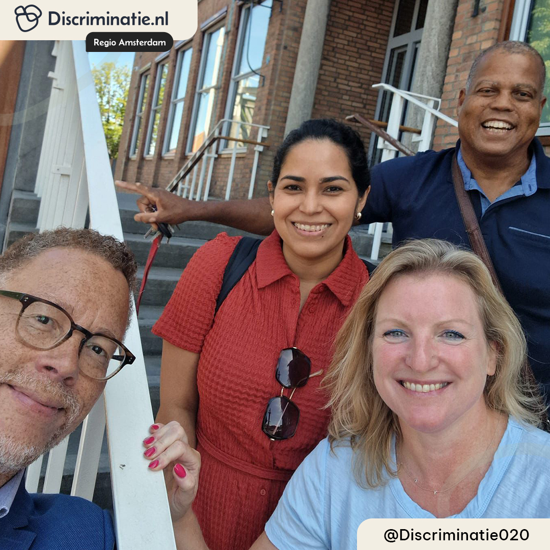 🌐 Werkbezoek Gemeente Aalsmeer: "Veel signalen, maar nog niet zoveel meldingen."

Op donderdag 17 Juli was het team van Discriminatie.nl Regio Amsterdam op bezoek bij wethouder Sybrand de Vries van de gemeente Aalsmeer.

Meer over dit bezoek:
mdra.nl/werkbezoek-gem…