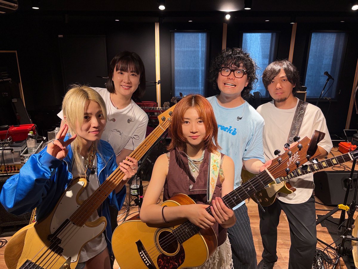 【明日は！】
📻JA全農 COUNTDOWN JAPAN(<a href="/JA_CDJ/">COUNTDOWN JAPAN</a> )生出演！

5人編成でニューアルバム「朝の迎え方」の新曲たちをメディア初生演奏します🎸
気合い十分です👊

🕑13:00-13:53

お聴き逃しなく！
radiko.jp/share/?sid=FMT…
