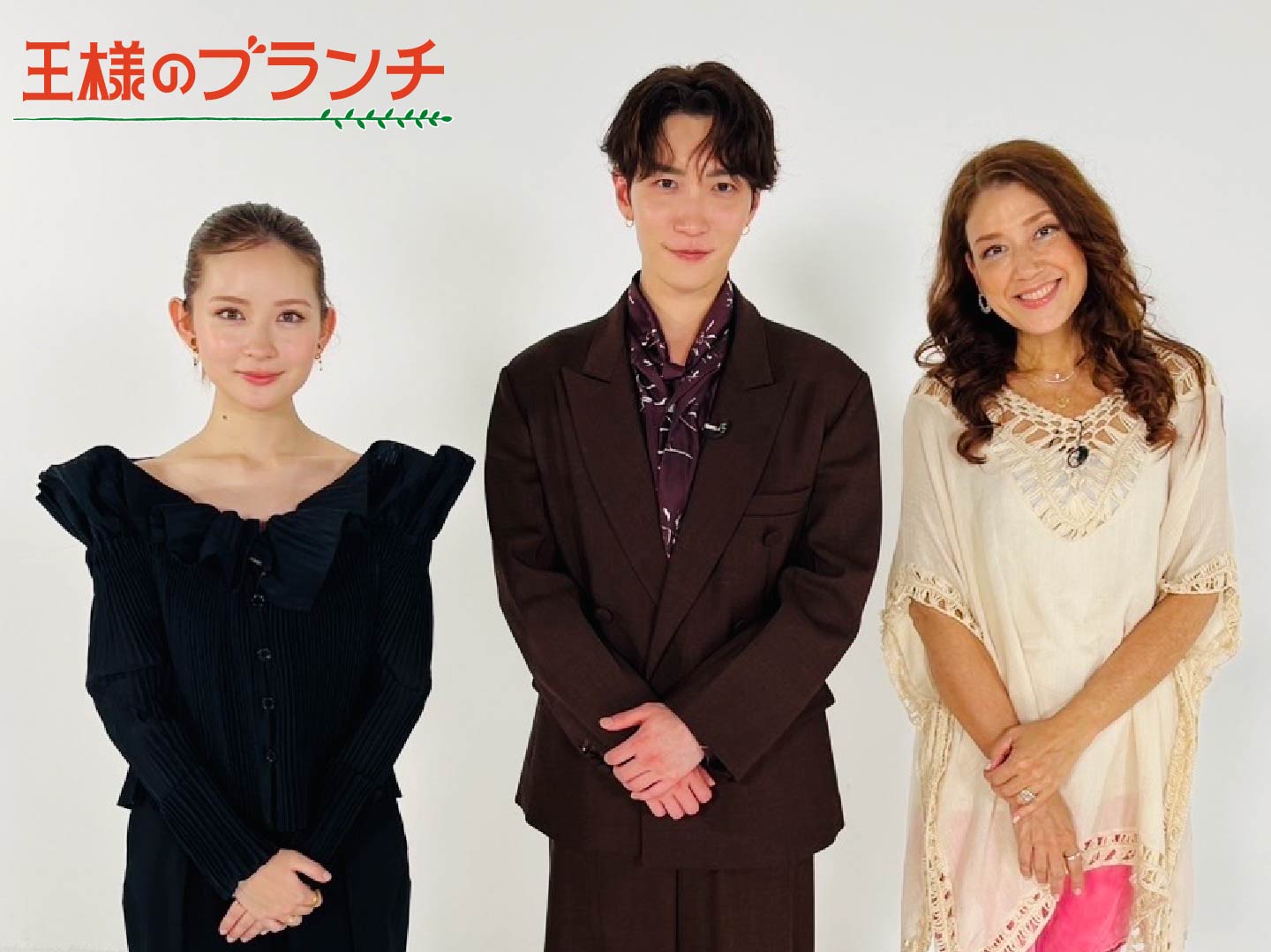 さ*a様 上戸彩写真集「Midday Reverie」発売記念 CD DVD コ Amazon.co.jp: 上戸 彩/上戸彩 写真集 「 Midday Reverie 」 : J