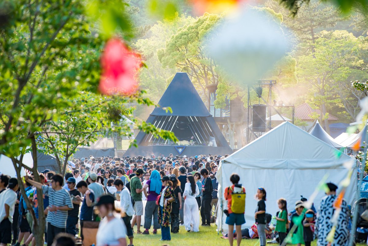 Rainbow Disco Club 2018 に出演してくれた JD Twitch こと Keith McIvor 。彼が2日目の夕暮れ時に解き放った感動的なセットは我々の記憶に今も強く刻まれており、これまで多くのアーティストやリスナーに多大な影響を与えてきました。