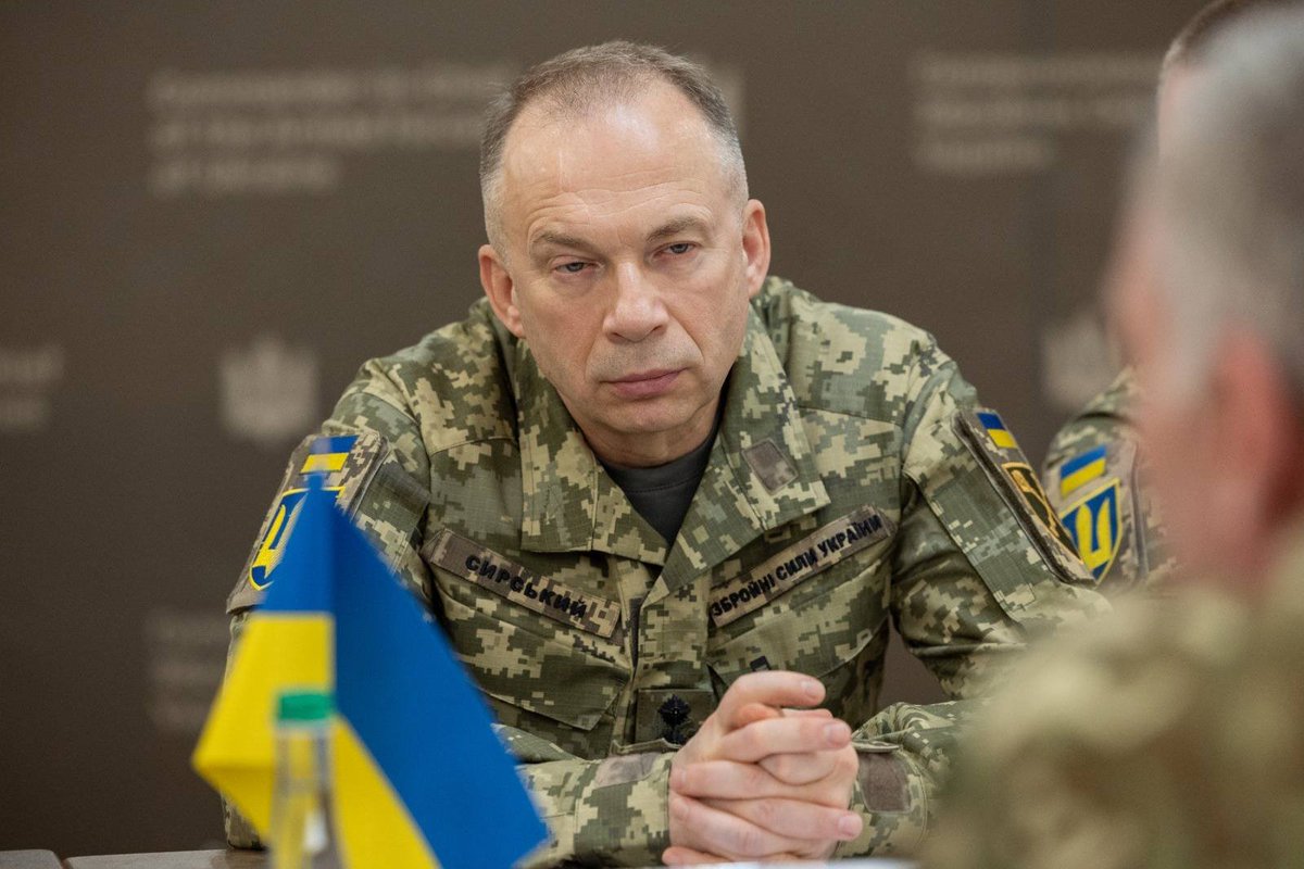CinC_AFU's tweet image. Укотре з великою приємністю зустрічав у Києві начальника Штабу оборони Великої Британії адмірала сера Тоні Радакіна – великого друга України.
facebook.com/share/p/1HkBz3…