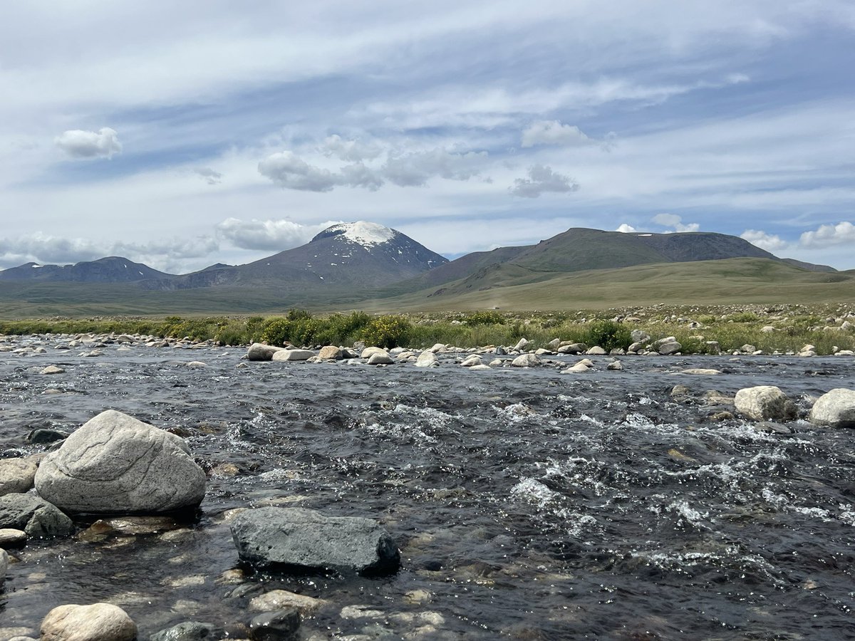 Отгонтэнгэр хайрхан