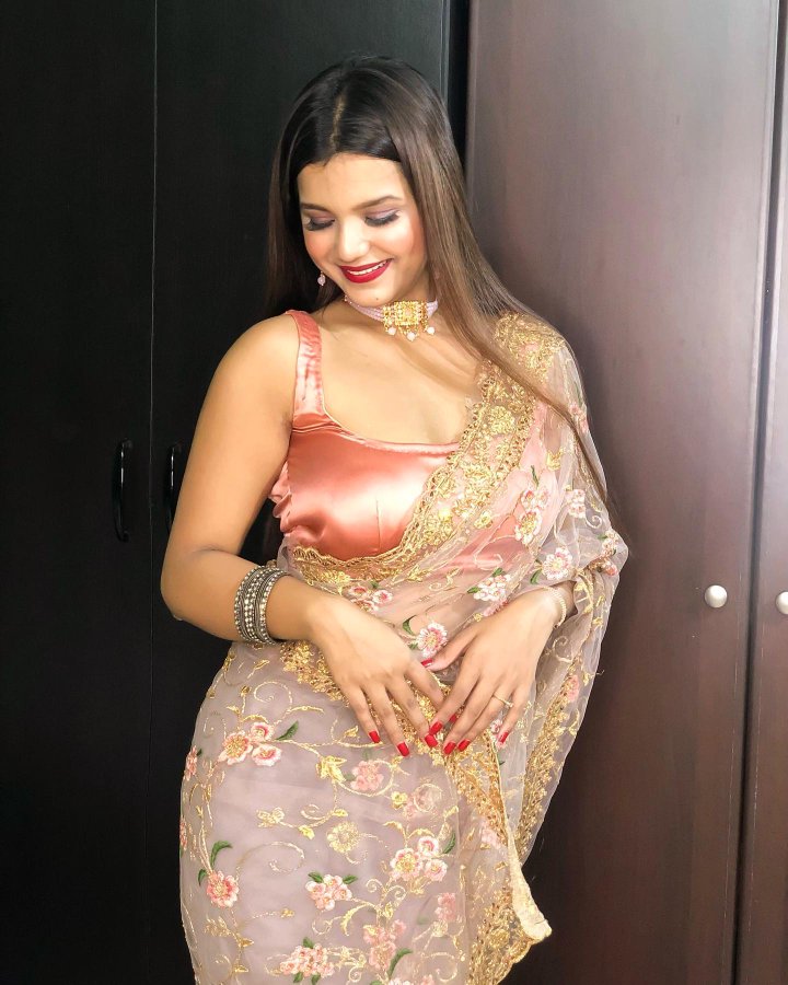 आज वो रात छत पर आए ही नहीं
       💕
             💞
आज चाँद चंदन सा महका ही नहीं