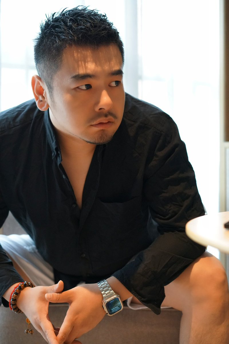 ProPandas_Mr17's tweet image. 温度を目に隠して、物語を袖に残そうよ。