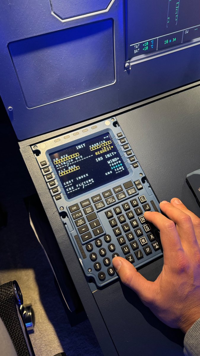 WINWING_SIM's tweet image. From click to control.

Featuring:
WINWING MIP Airline MCDU

#winwing #msfs #flightsimulator #Airliner #MCDU #xplane #pmdg #ifly #levelup #flightsimulation #cockpit #desktop #gearup