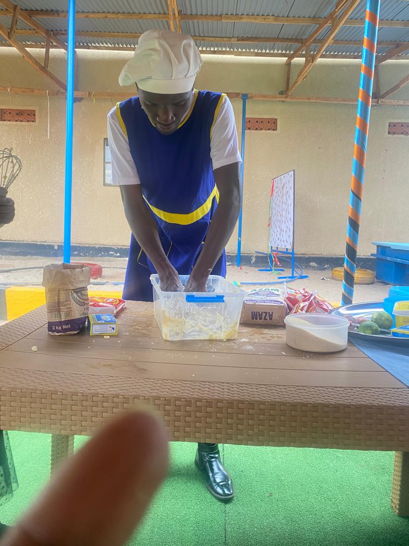 PALMSCHOOL2014's tweet image. Last week, our little chefs put on their aprons and stepped into the world of baking and they absolutely loved it! 👩🏾‍🍳🧁

Swipe through to see all the fun in action! 👉🏾

#palmschoolug
#baking