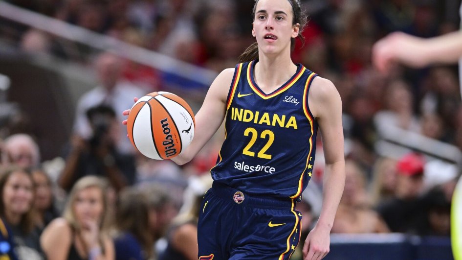 Libby_Explorer's tweet image. Excitement is building as the WNBA All-Star Game approaches, with Caitlin Clark leading Team Clark and stars shining during a record-breaking, high-viewership first half!   apnews.com/article/wnba-a…