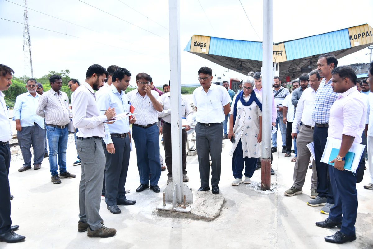 South Western Railway tweet media