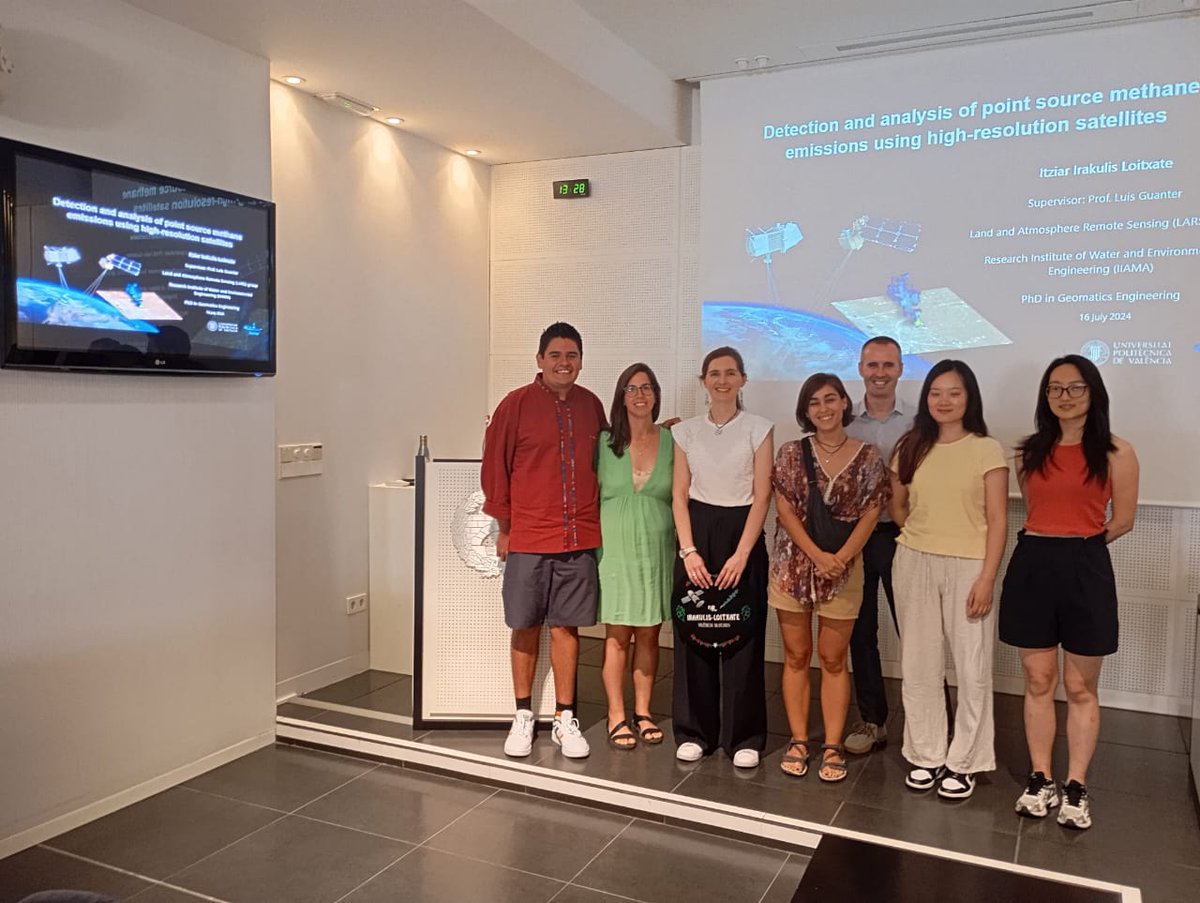 Ricardo Pérez-Indoval (@rindoval) on Twitter photo Yesterday 🧑🏼🎓, <a href="/itziraloi/">Itziar Irakulis Loitxate</a> successfully defended her PhD
on methane emissions detection — turning the invisible into measurable science 🛰️📡🪐
Your passion, precision, and perseverance have been truly inspiring 👏🏼👏🏼
🛰️🎓💚 #PhDDefense #MethaneDetection Yesterday 🧑🏼🎓, <a href="/itziraloi/">Itziar Irakulis Loitxate</a> successfully defended her PhD
on methane emissions detection — turning the invisible into measurable science 🛰️📡🪐
Your passion, precision, and perseverance have been truly inspiring 👏🏼👏🏼
🛰️🎓💚 #PhDDefense #MethaneDetection