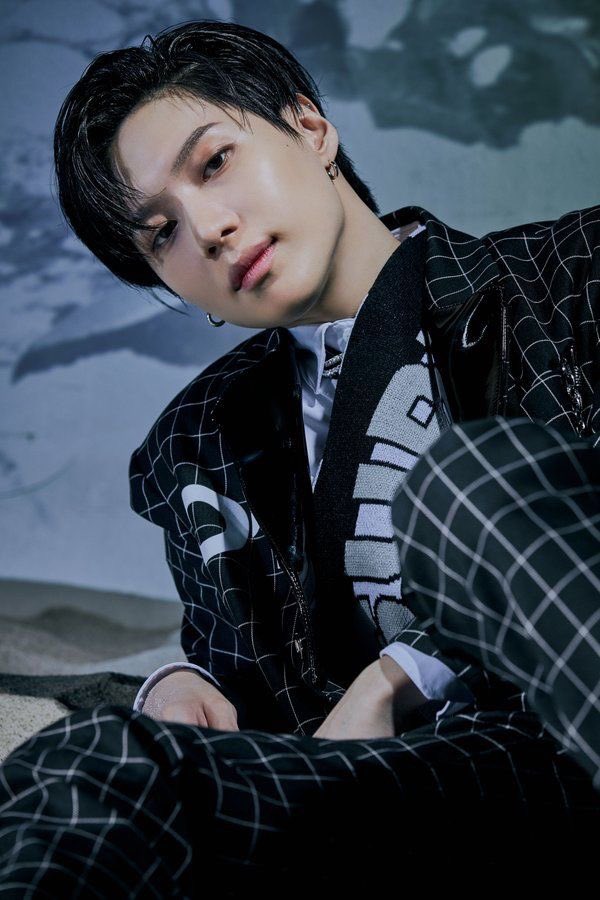 On this special day, may you be gifted with life's biggest joys and never-ending bliss - and the tastiest cake.
Remember, you are capable of achieving anything you set your mind on!

We love you dearly Taemin!

💙 HAPPY TAEMIN DAY 💙
<a href="/TAEMIN_BPM/">태민 (TAEMIN)</a> 
#TAEMIN #태민
#HAPPY_TAEMIN_DAY