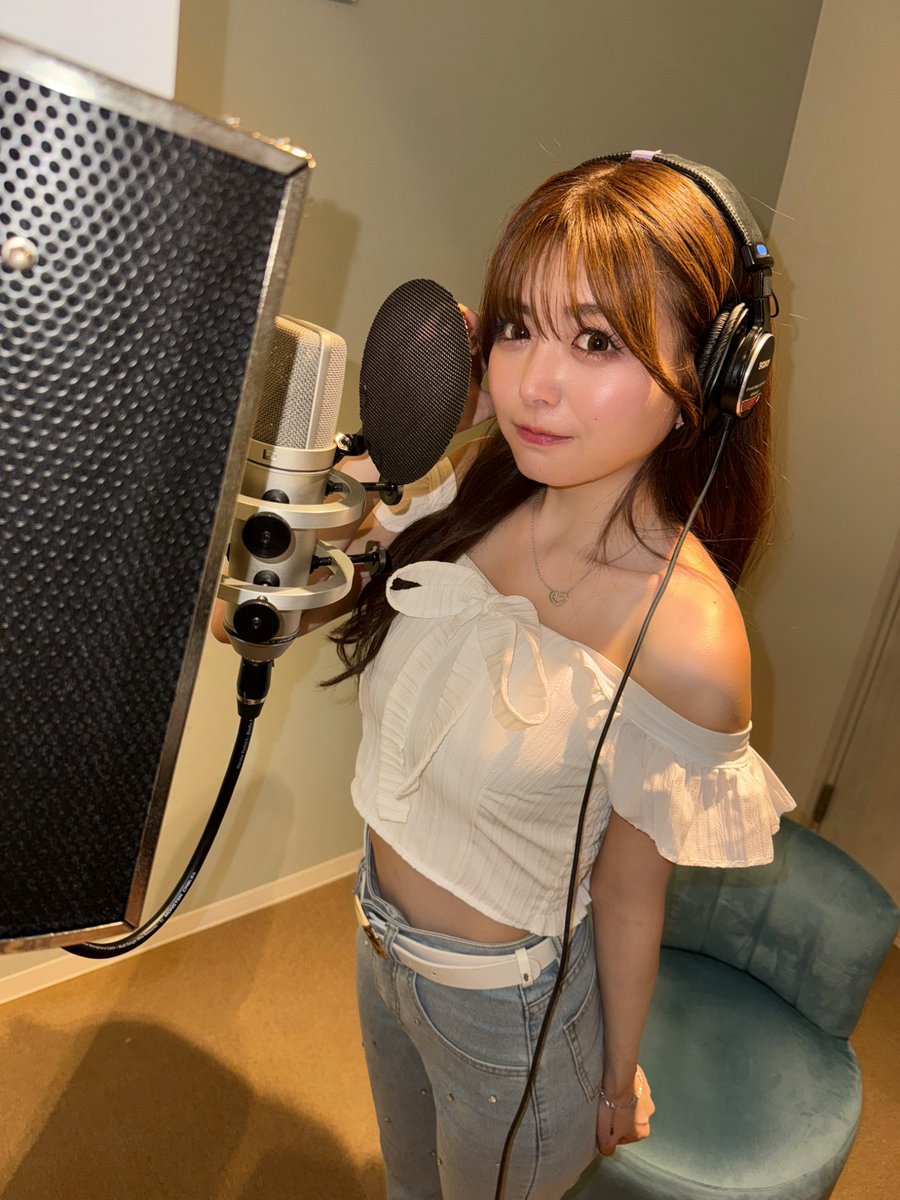 kotone_dayo_'s tweet image. おはちゃまる🐥⸒⸒
この間はA-Class新曲のレコーディングでした( *´꒳`* )✨️
気がつけば初お披露目の
オートサロンクアラルンプールまであっという間…!!
みんなに届けられる日を楽しみに
歌もダンスも練習がんばりますっ🥰🤍🤍