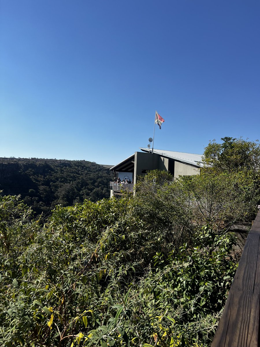 oupapilane's tweet image. Dear MTPA when you collect money from tourists- this is how you give them value for money and maintain a site.
This is done daily and does not have to wait for journalists visiting before it is cleaned.
Enough is enough.
@Mtpatourism @Mandla_Ndl