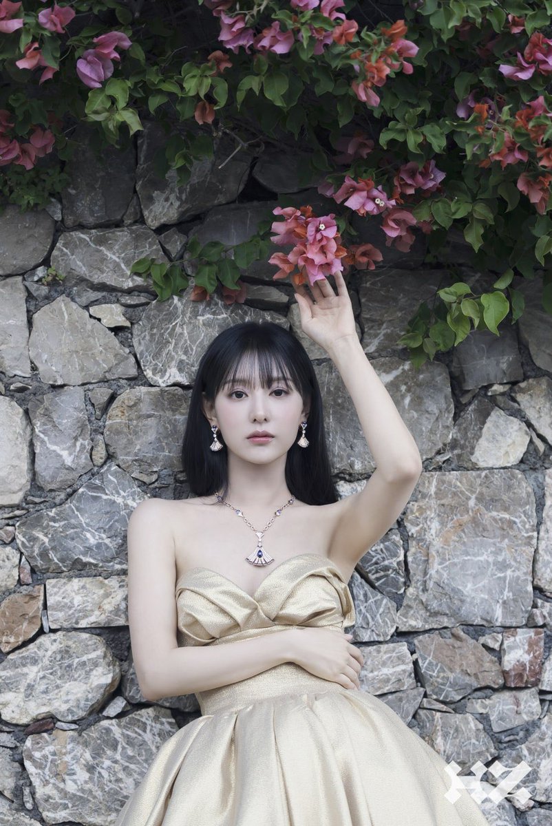 _ahrha's tweet image. 와 진짜 귀하게 자란 막내공주가틈….