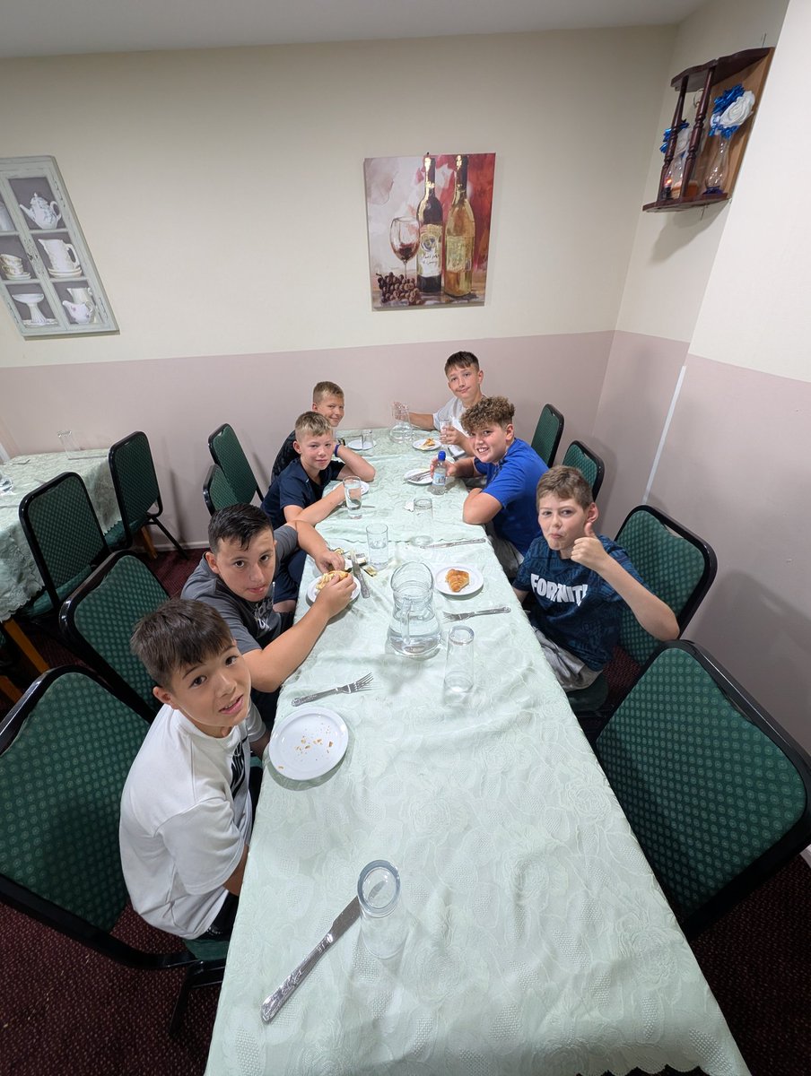 Good morning from Sandown! The final breakfast is underway. The children are operating at a volume previously known only to jet engines, excited for their last activities. The teachers are operating on lukewarm coffee and sheer determination! #CFIOW2025 #WeAreLEO