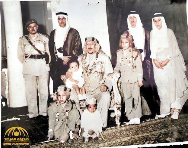 ليس عنصرية ومع الاحترام الشديد لكل روح نقية مهما كانت جنسيتها

مسابقة وطنية تخص السعودية  🎁

المشاركة لمن هو سعودي  

في بالي اسم من كان امير طبعا المتوفي كيف يصبح امير وقد توفاه الله

في بالي اسم ابن من ابناء الملك سعود غفرالله لهم

خمن الاسم الذي في بالي تفوز 🎁

لك فرصة تخمن