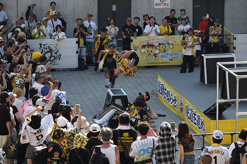 TigersDreamlink's tweet image. 日鉄鋼板 SGLスタジアム 尼崎での8/1(金)~3(日)対オリックス戦では、「ウル虎の夏2025」を開催!
8/2(土)・3(日)の2日間は、ゼロカーボンベースボールパークで、プロパルクールチーム・スペモン監修によるスピードランの大会が開催されます。…