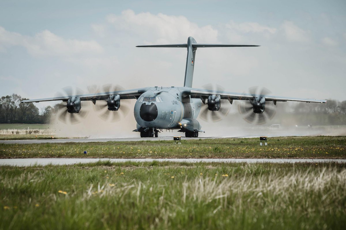 To FASETT-2 (Future Air System for European Tactical Transportation) είναι ένα πρόγραμμα - μελέτη του EDF με προϋπολογισμό €30 εκατομμυρίων, για την ανάπτυξη ενός νέου μεταγωγικού αεροσκάφους, χωρητικότητας 20 τόνων.

Εξ Ελλάδος συμμετέχουν η ΕΑΒ, η AKMON και η ΙΚΗ S.A.
