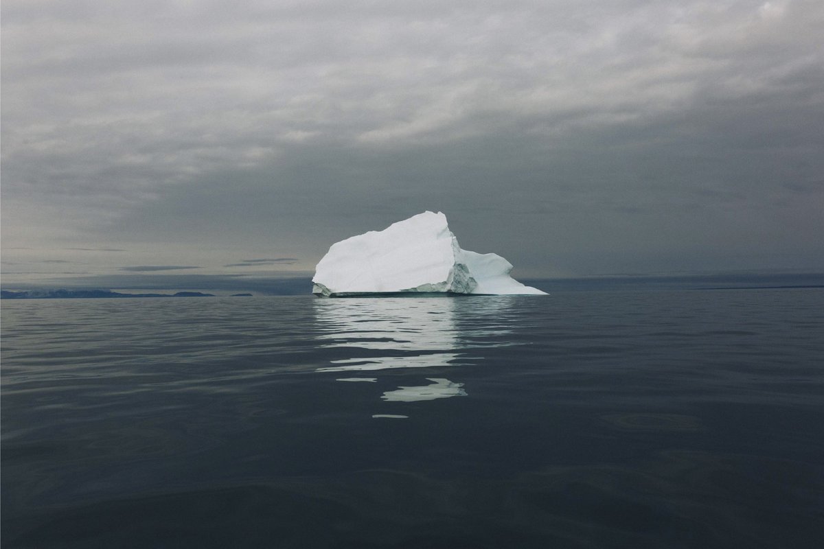 RUIDOPhoto's tweet photo. El calentamiento global ha provocado que cada año, más turistas puedan llegar a zonas del Ártico canadiense que antes eran prácticamente inaccesibles.
📸 @BertaVicenteS 
✍🏼 @daniwizen 
Este reportaje forma parte del proyecto Primary https://t.co/FUT88kIpXo