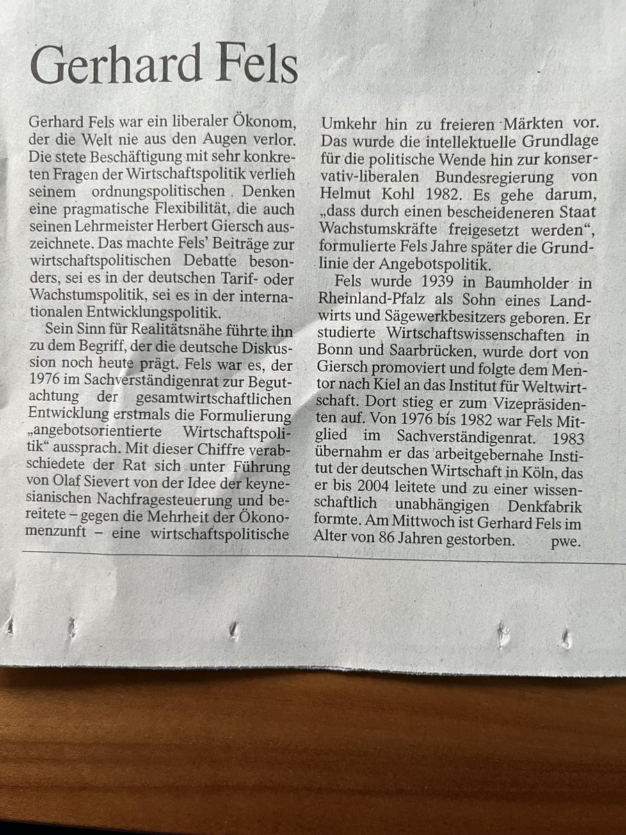 Karl-Heinz Paqué (@kh_paque) on Twitter photo Wir trauern um Gerhard Fels, einen großen marktwirtschaftlichen Ökonomen. Er prägte die Wirtschaftspolitik in 🇩🇪: im <a href="/SVR_Wirtschaft/">Sachverständigenrat Wirtschaft</a>, <a href="/kielinstitute/">Kiel Institute (IfW Kiel)</a> & <a href="/iw_koeln/">Institut der deutschen Wirtschaft</a>, zuletzt in seiner aktiven Zeit in der <a href="/GierschStiftung/">Herbert Giersch Stiftung</a>. <a href="/FAZ_NET/">Frankfurter Allgemeine gesamt</a> <a href="/WelterPatrick/">Patrick Welter</a> Wir trauern um Gerhard Fels, einen großen marktwirtschaftlichen Ökonomen. Er prägte die Wirtschaftspolitik in 🇩🇪: im <a href="/SVR_Wirtschaft/">Sachverständigenrat Wirtschaft</a>, <a href="/kielinstitute/">Kiel Institute (IfW Kiel)</a> & <a href="/iw_koeln/">Institut der deutschen Wirtschaft</a>, zuletzt in seiner aktiven Zeit in der <a href="/GierschStiftung/">Herbert Giersch Stiftung</a>. <a href="/FAZ_NET/">Frankfurter Allgemeine gesamt</a> <a href="/WelterPatrick/">Patrick Welter</a>
