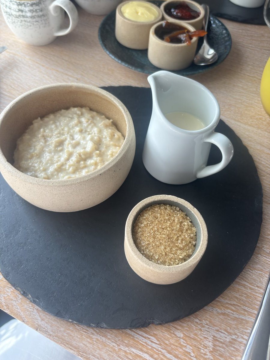 JudyMurray's tweet image. Porridge with brown sugar and double cream. Heaven. @3_Chimneys