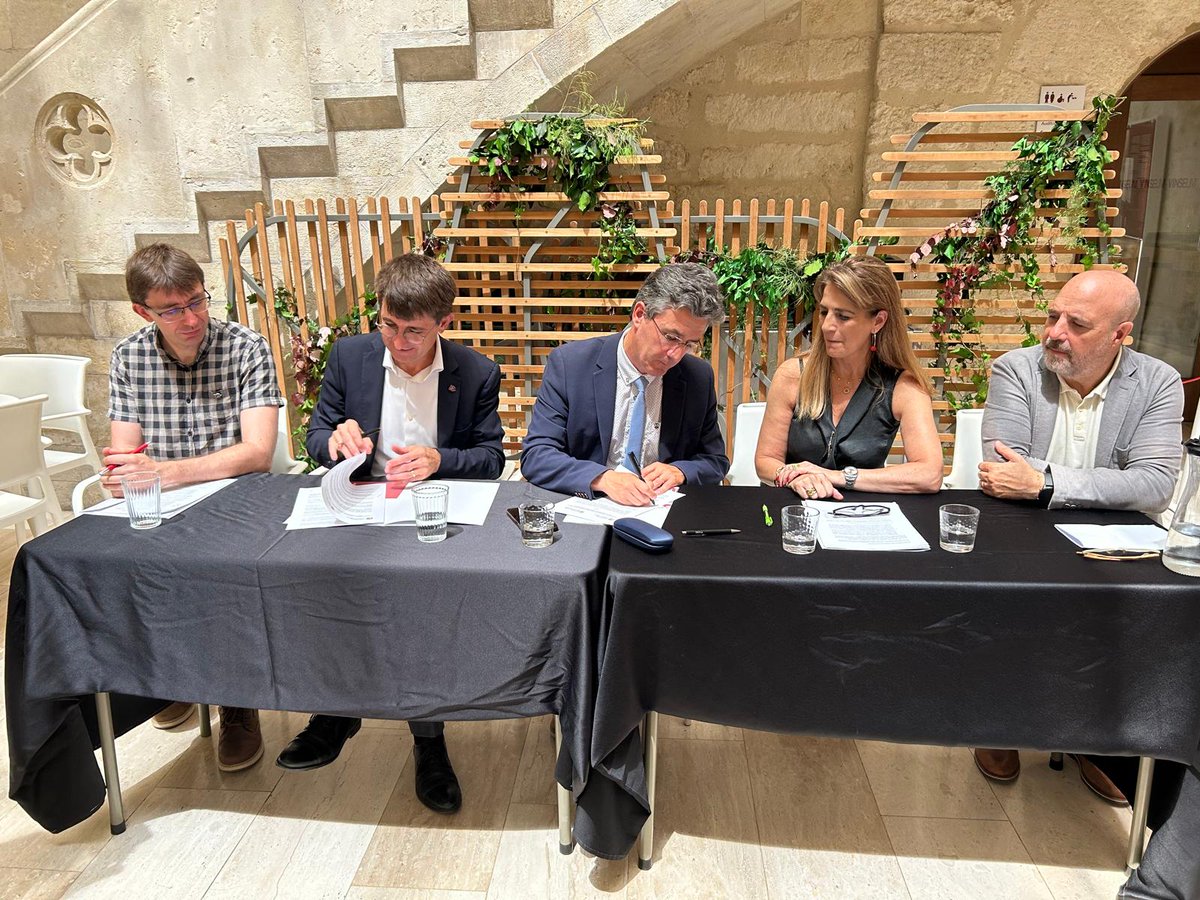 🍷🤝Vilafranca formalitza la primera Càtedra de Vinya i Canvi Climàtic de Catalunya
elcargol.com/index.php/soci…