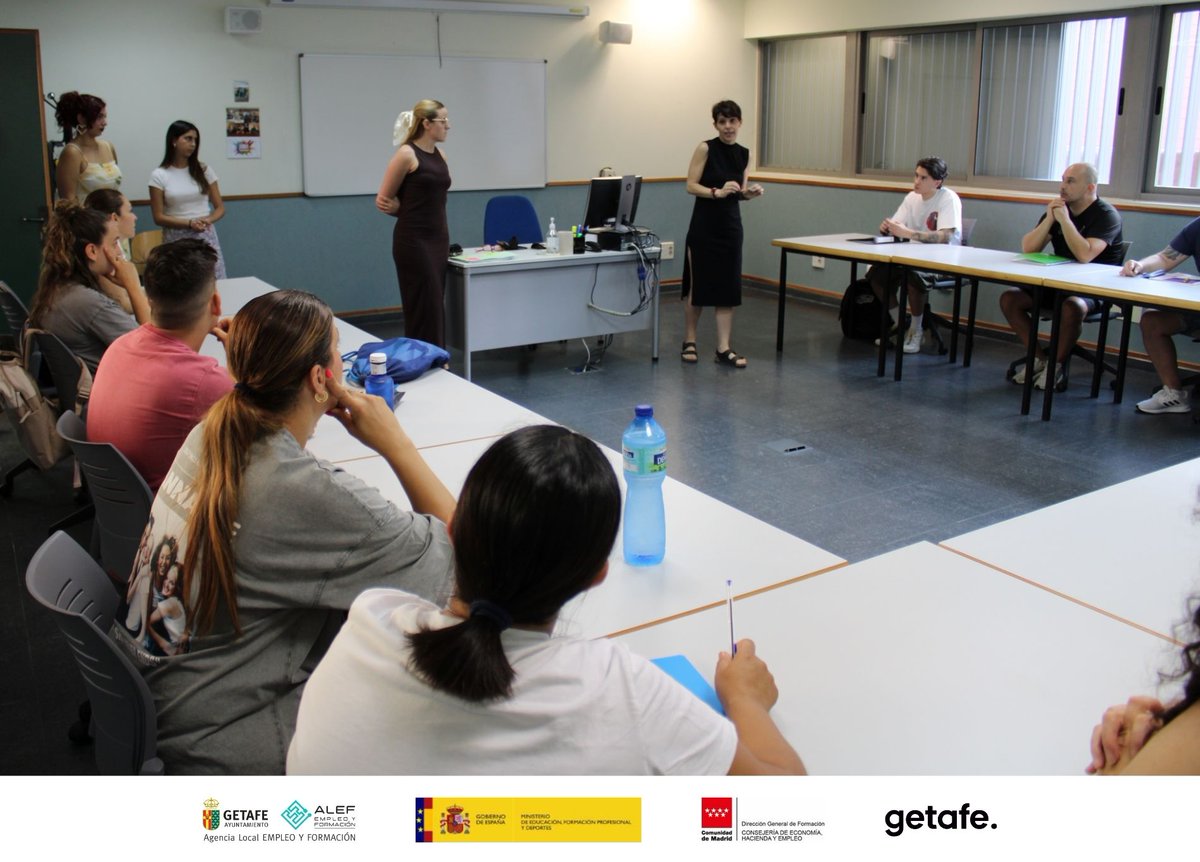 alefgetafe's tweet image. ✈️🔧¡Comienza el curso de Montaje de estructuras e instalación de sistemas y equipos de aeronaves!

Un total de 15 personas (9 hombres y 6 mujeres) han iniciado el camino hacia el Certificado de Profesionalidad FMEA0111, con 500 horas lectivas y 80 horas de prácticas en empresas.…