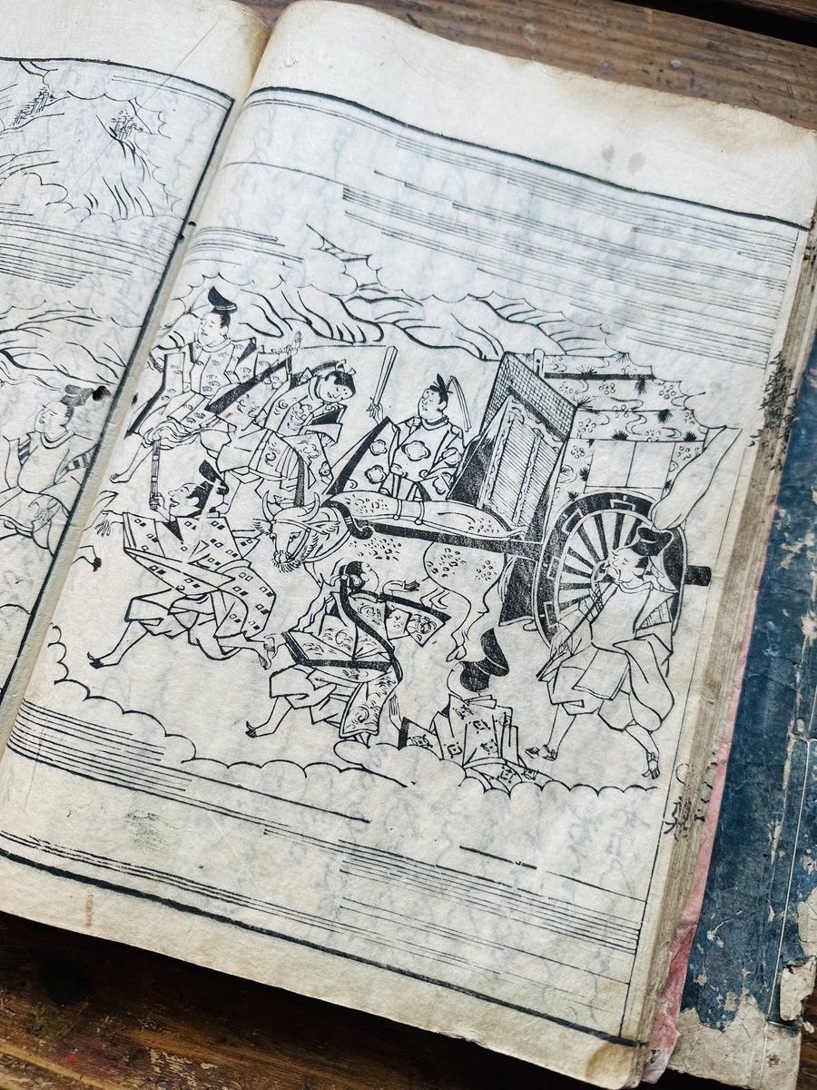 輪島で被災した蔵から平家物語がたくさん出てきた。「平家にあらずんば人にあらず」という言葉を残した平時忠は壇ノ浦の戦いの後、能登に流されたので、ゆかりの土地で読み継がれたのかもしれない。擦り切れた部分を和紙で修復してベンガラで仕上げた。