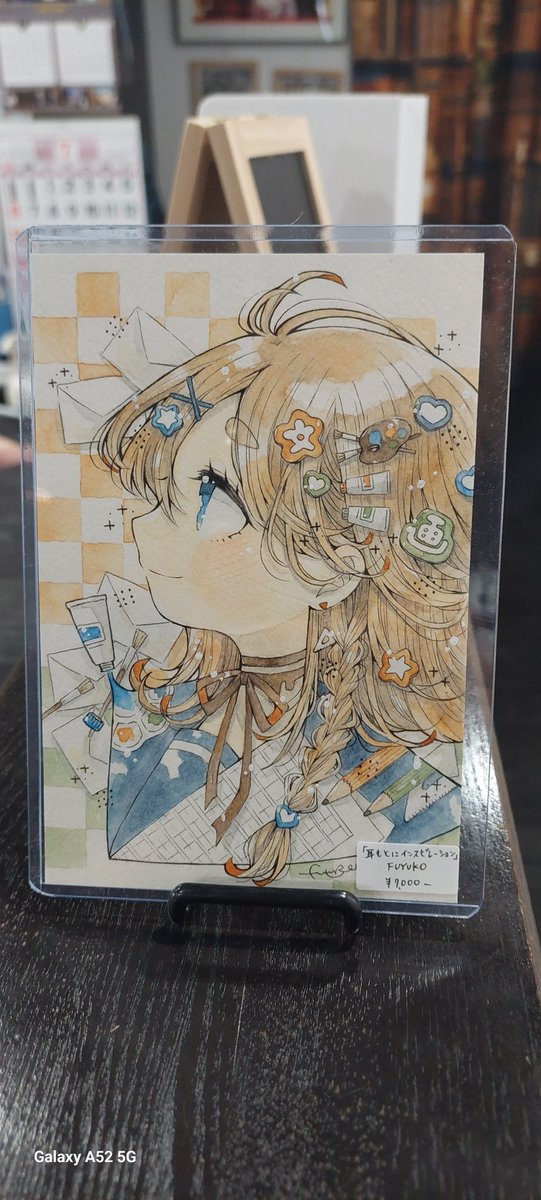 gafukoineko's tweet image. FUYUKOさん @fffuyuko
『耳もとにインスピレーション』
お迎えいただきました。
#きらめく文具と画材展作品お迎え