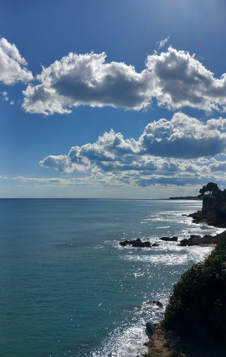 <a href="/DailyPicTheme2/">Daily Picture Theme</a> #Vast