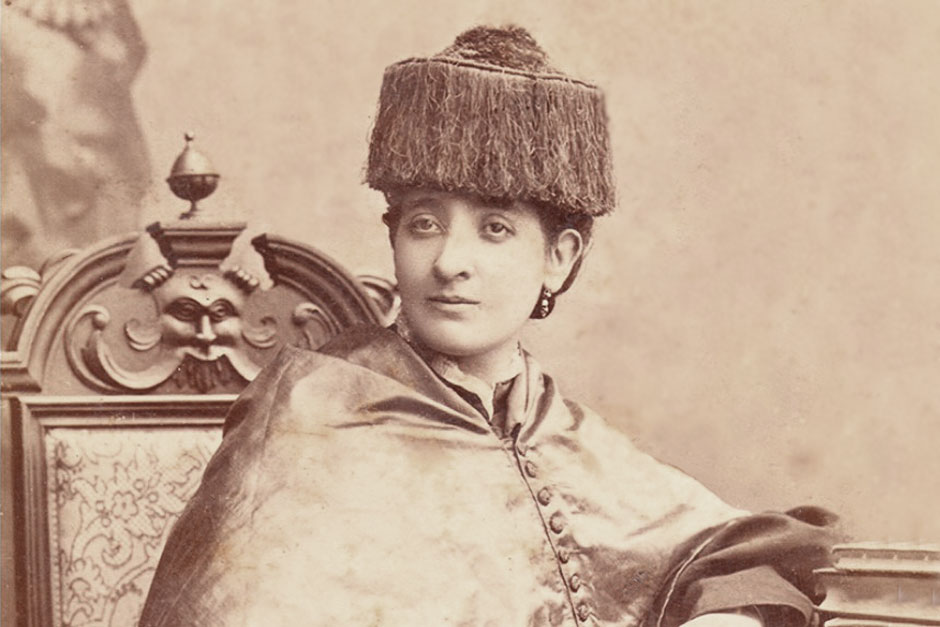 #taldiacomavui, el 1852, nasqué a Lleida Martina Castells. Metgessa catalana,coneguda x ser una d les 3 primeres dones d l'Estat espanyol a matricular-se (1877) i llicenciar-se (1882) en Medicina,x la Universitat d Barcelona. Fou la 1ª dona q assolí el doctorat (4 d'octubre 1882)