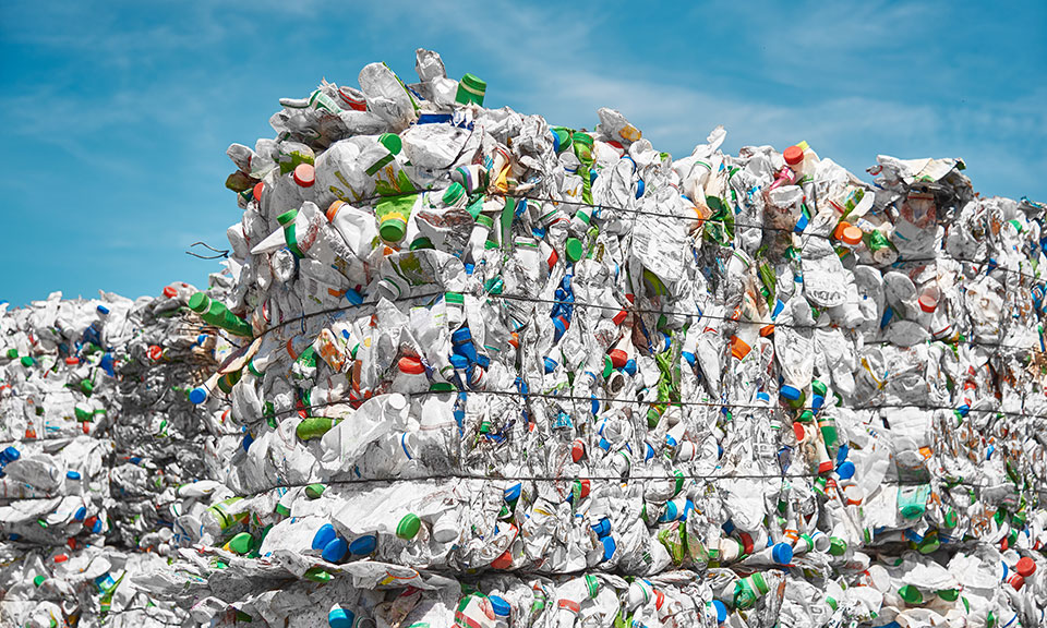 SPGCIPetchems's tweet image. The global mixed plastic waste market is at a pivotal juncture. While challenges persist, particularly in supply consistency and policy support, the momentum toward circularity is undeniable, Heng Hui writes: okt.to/ySLhi0