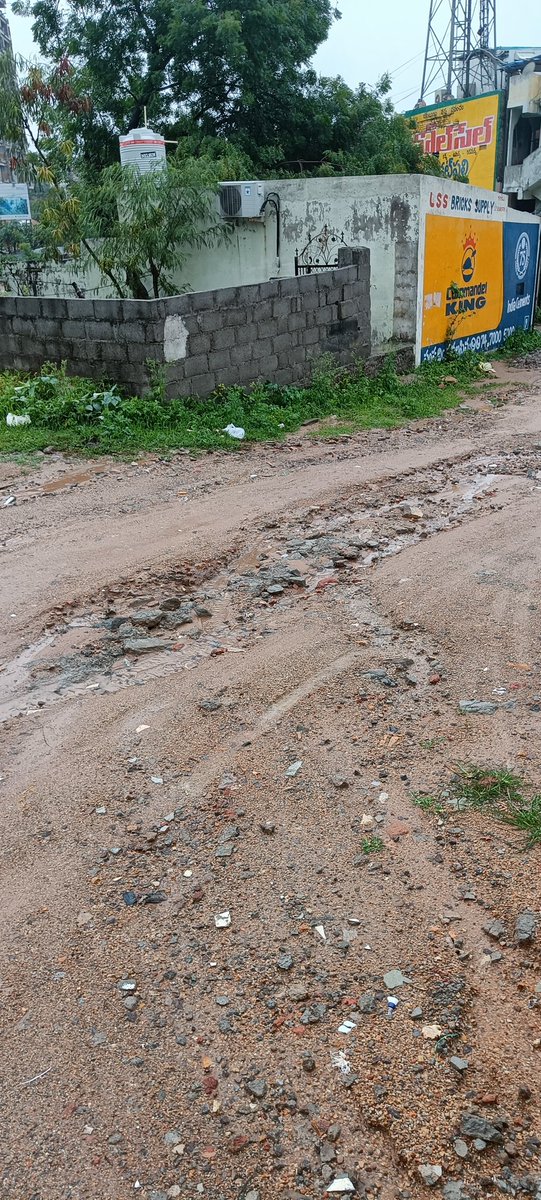 VishnuDudd42974's tweet photo. @CommissionrGHMC @EE_Gajularamarm  3 సంవత్సరాలుగా, మా కాలనీ(గణేష్ హిల్స్, రోడ్ నెం: 1) రోడ్లు అభివృద్ధి చేయబడలేదు, మేము AE / GHMCvl కి అనేక అభ్యర్థనలు చేసాము కానీ సమస్య ఇంకా పెండింగ్‌లో ఉంది, ఎటువంటి అభివృద్ధి పనులు లేవు, నాకు ఆస్తి పన్ను చెల్లించడం వల్ల ఉపయోగం ఏమిటి? https://t.co/KrmYp719bm