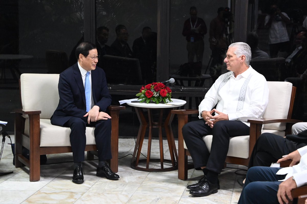 Recibió Díaz-Canel a Fiscal General de la República Popular China

Ver más:

pcc.cu/recibio-diaz-c…