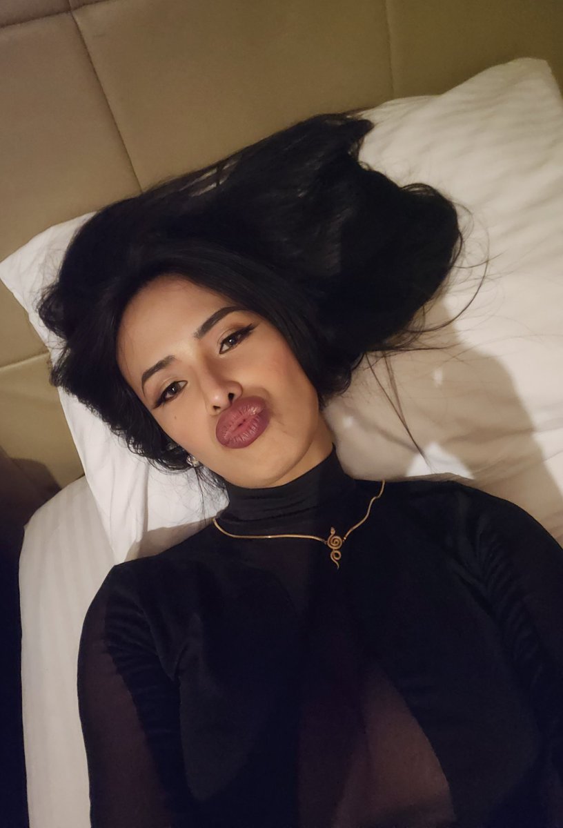 Will You Trade Your Soul To Me???
In Exchange Of Being My PlayThing Forever???

I'm Your Beautiful Nightmare...

#MyWorld
#MyGames
#MyRules