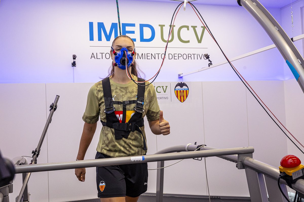 Valencia CF Femenino #ADNVCF (@vcf_femenino) on Twitter photo 🔛 El #VCFfem 25-26 continúa su puesta a punto en <a href="/IMEDHospitales/">IMED Hospitales</a>
#ADNVCF 🦇
📸 Galería completa valenciacf.com/el-valencia-cf… 🔛 El #VCFfem 25-26 continúa su puesta a punto en <a href="/IMEDHospitales/">IMED Hospitales</a>
#ADNVCF 🦇
📸 Galería completa valenciacf.com/el-valencia-cf…
