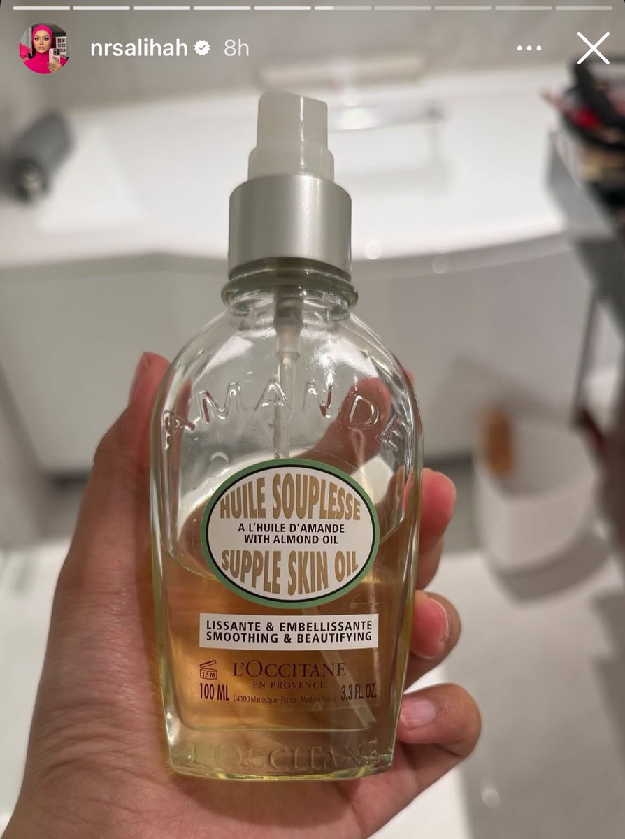 QueenTelekungSK's tweet photo. Sallywhoo tiktokers recommend pakai Loccitane body oil ni especially mummies yang tengah pregnant. YES ITS BAGUS FOR STRETCH MARK 🤌🏻🤌🏻🤌🏻 https://t.co/qq0k5ujnD4