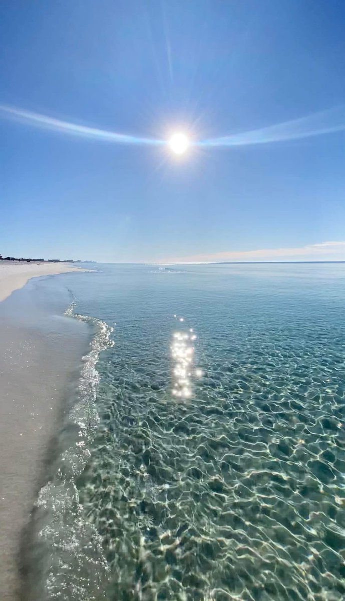 SabbyBentley's tweet image. Good morning and happy Friday friends! Have a wonderful day ahead😊
Stunning view at Destin, FL☀️