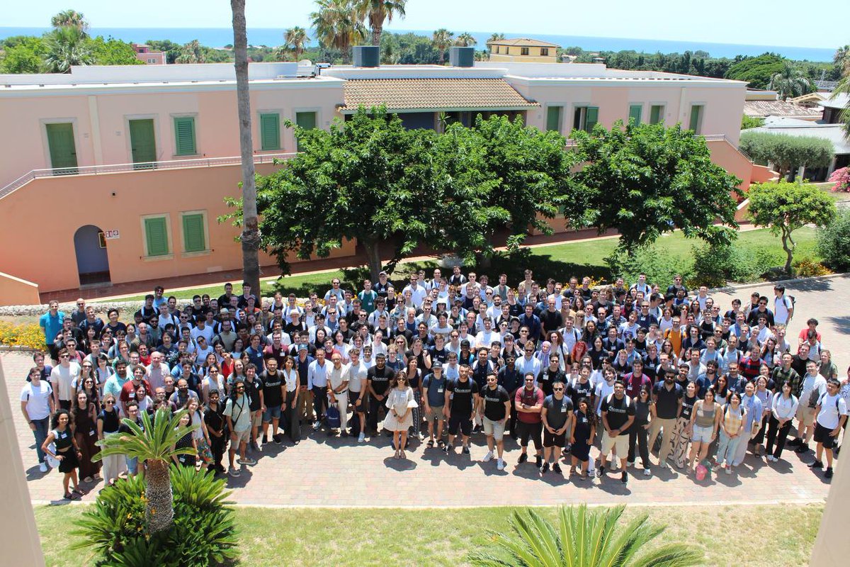 Alla Icvss si "studia" la Computer Vision for Spatial AI
Oltre 250 studiosi provenienti da tutto il mondo hanno partecipato alla diciannovesima edizione della scuola
<a href="/unict_it/">Unict</a> #unict #unictmagazine
unictmagazine.unict.it/alla-icvss-si-…
