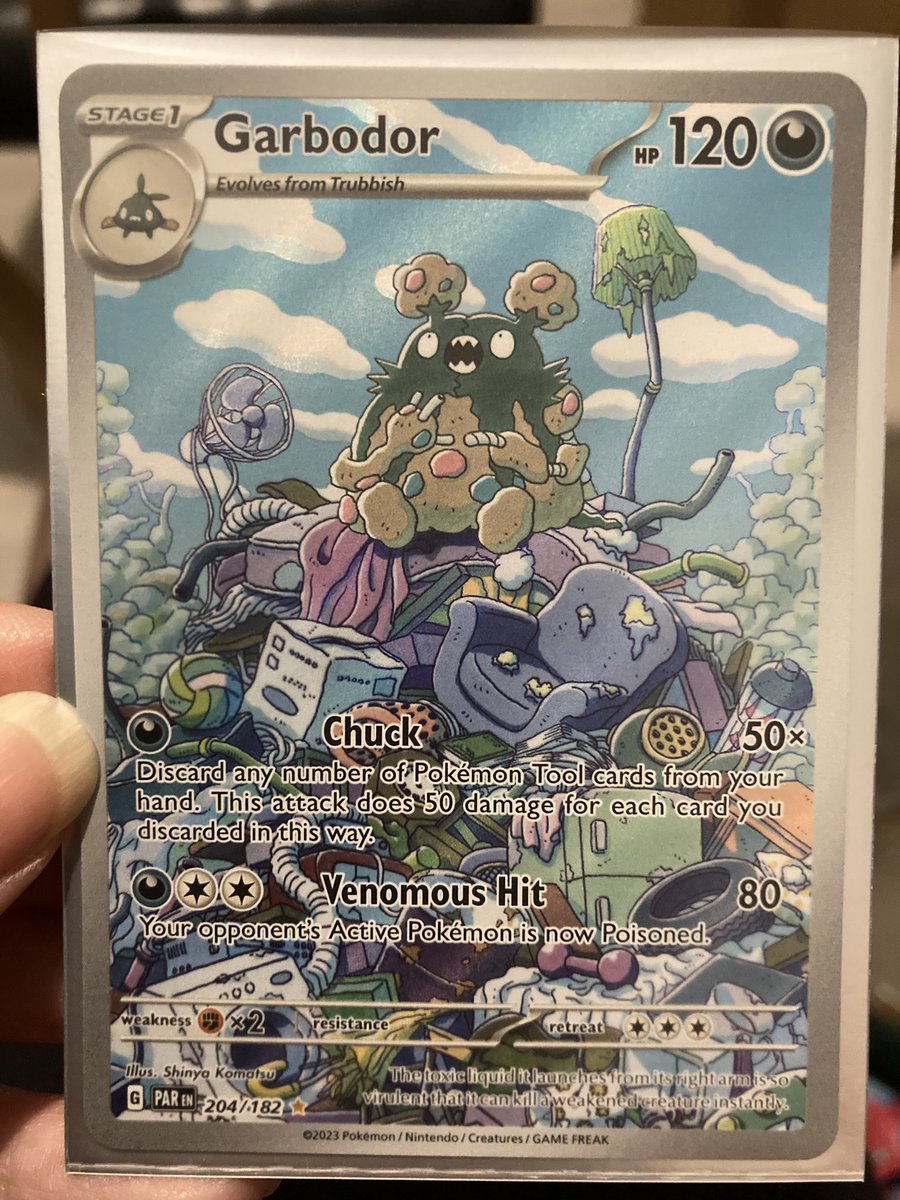 retrokrazy's tweet image. A few days ago I treated myself to a Roaring Moon EX collection box as I hadn’t opened #Pokemon packs in a while. I got 2 illustration rares which was really cool. 😀 One was #Tropius, the other #Garbodor. 😊 I love the jumbo #RoaringMoon card.
#PokemonTCG #PokemonScarletViolet