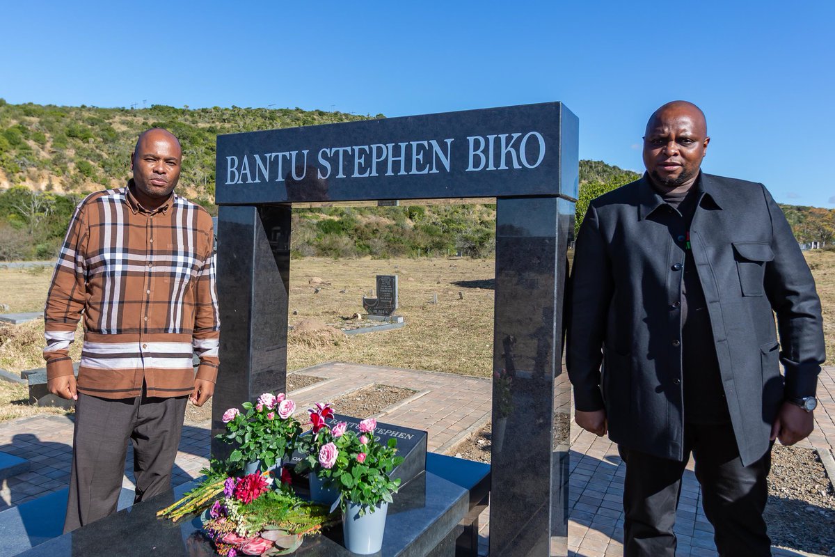 MungsKt's tweet image. Slowly but surely.. Dr Nyiko Floyd Shivambu, South Africans love you so much ๐๐โ๐พโ๐พ